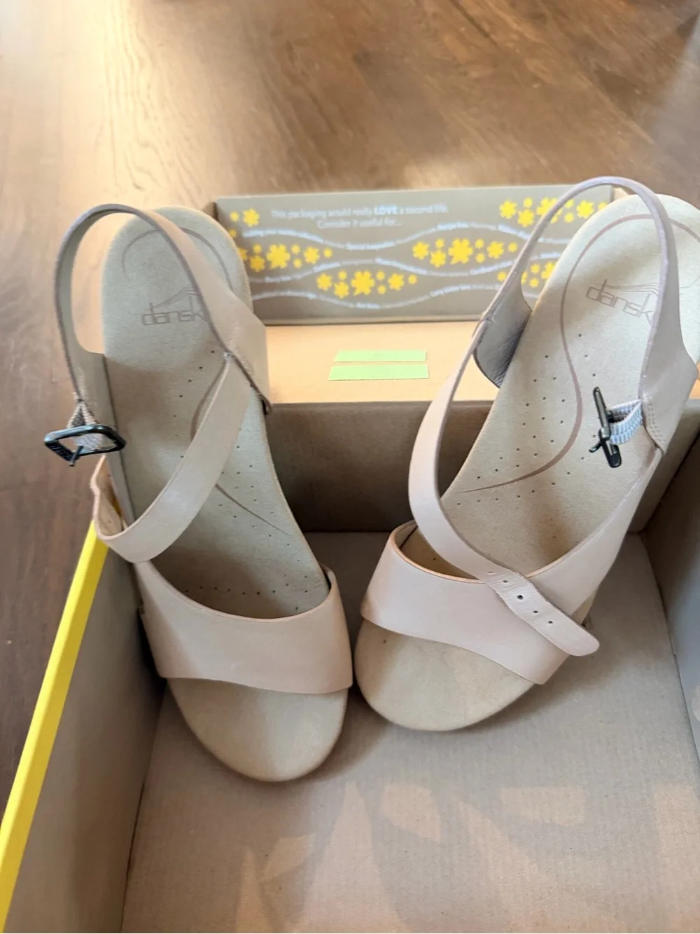 Dansko Tasha Natural Tan Leather Cutout Platform Wedge Sandals Size 40 / 9.5-10